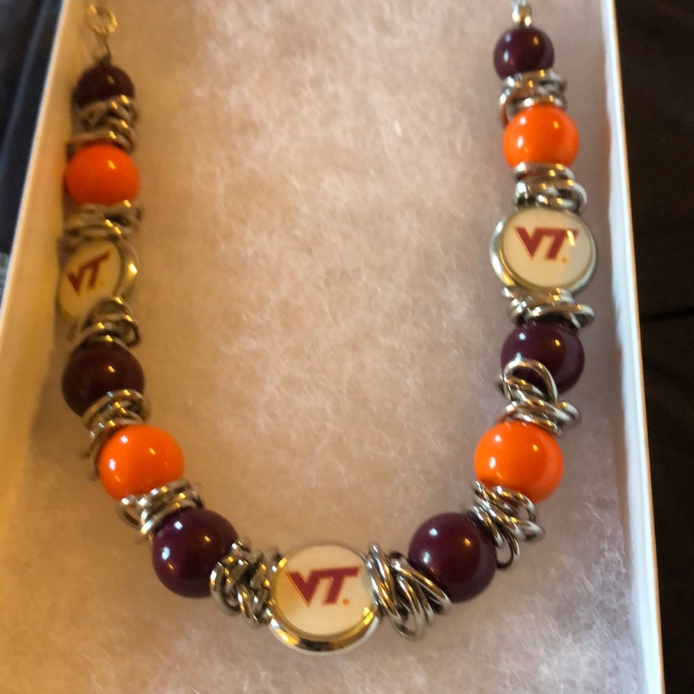 VT Necklace Silver & Beaded Necklace